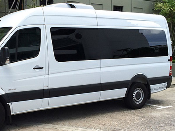 Tempo Traveller, Volvo Bus & Mercedes Benz Bus Rentals Delhi