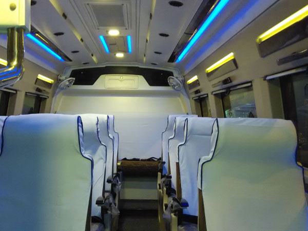 Tempo Traveller, Volvo Bus & Mercedes Benz Bus Rentals Delhi