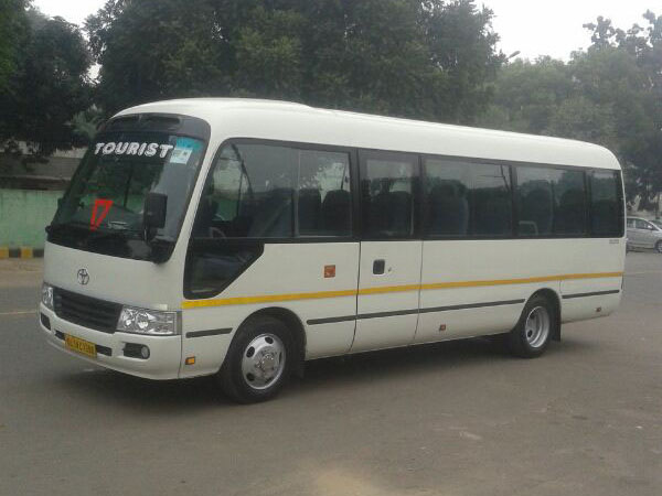 Tempo Traveller, Volvo Bus & Mercedes Benz Bus Rentals Delhi