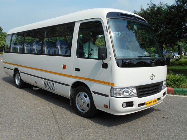 Tempo Traveller, Volvo Bus & Mercedes Benz Bus Rentals Delhi