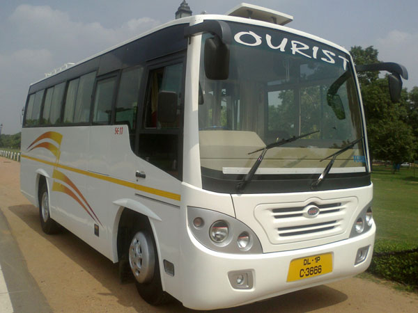 Tempo Traveller, Volvo Bus & Mercedes Benz Bus Rentals Delhi