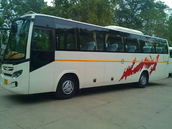 Tempo Traveller, Volvo Bus & Mercedes Benz Bus Rentals Delhi