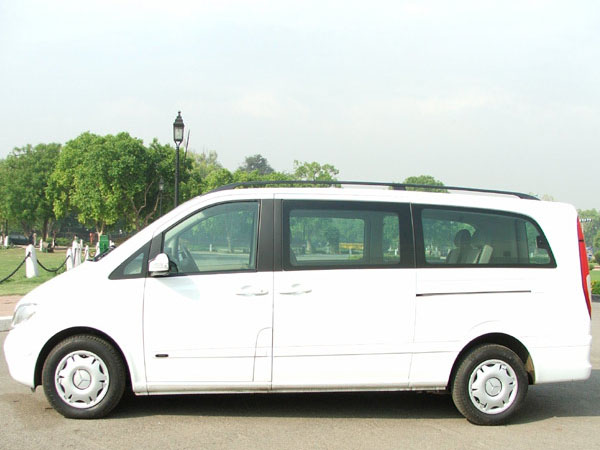 Tempo Traveller, Volvo Bus & Mercedes Benz Bus Rentals Delhi