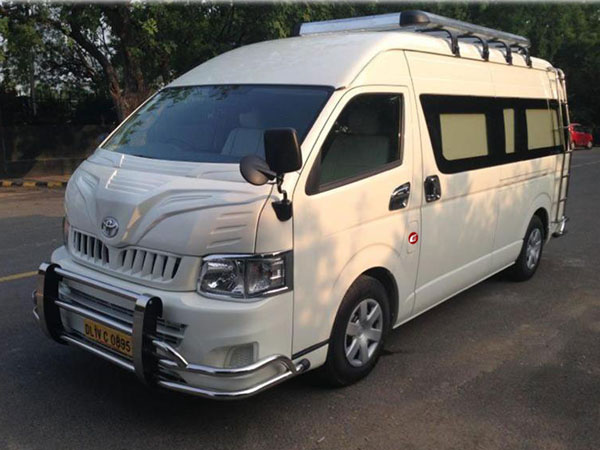 Tempo Traveller, Volvo Bus & Mercedes Benz Bus Rentals Delhi