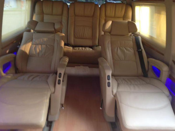 Tempo Traveller, Volvo Bus & Mercedes Benz Bus Rentals Delhi