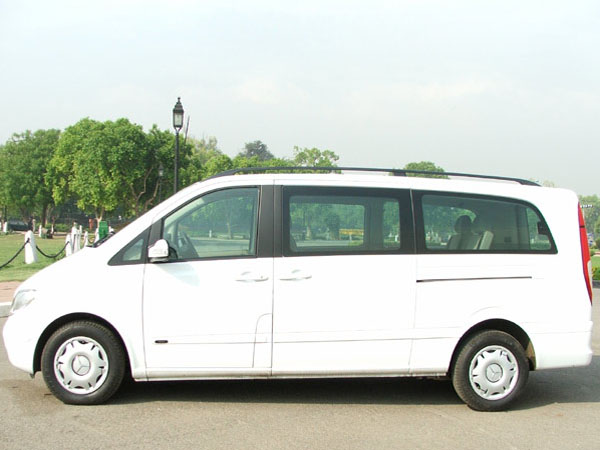 Tempo Traveller, Volvo Bus & Mercedes Benz Bus Rentals Delhi