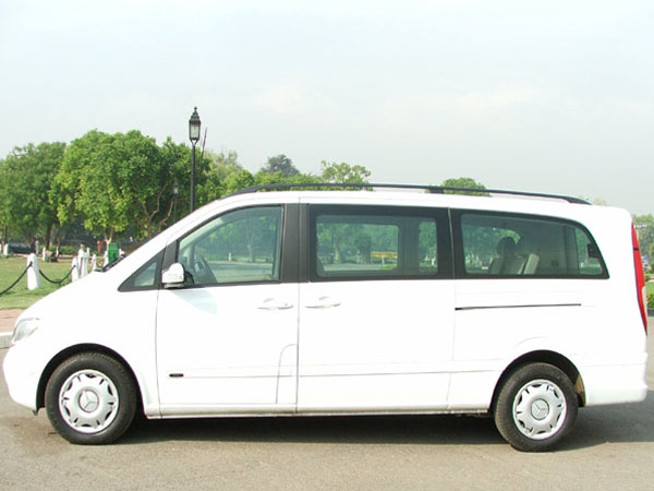 Tempo Traveller, Volvo Bus & Mercedes Benz Bus Rentals Delhi