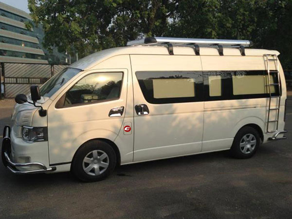 Tempo Traveller, Volvo Bus & Mercedes Benz Bus Rentals Delhi