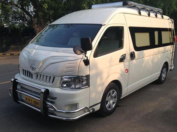 Tempo Traveller, Volvo Bus & Mercedes Benz Bus Rentals Delhi