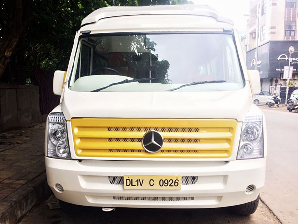 Tempo Traveller, Volvo Bus & Mercedes Benz Bus Rentals Delhi