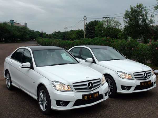 Tempo Traveller, Volvo Bus & Mercedes Benz Bus Rentals Delhi