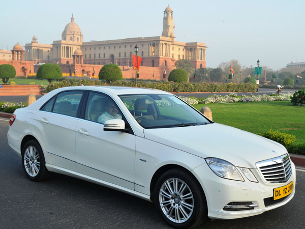 Tempo Traveller, Volvo Bus & Mercedes Benz Bus Rentals Delhi